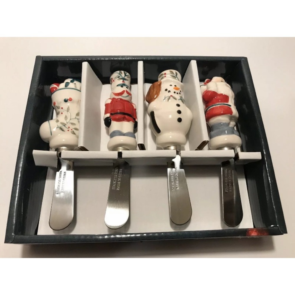 Pfaltzgraff Christmas Holiday Winterberry Set of 4 Cheese Dip Spreaders Knives